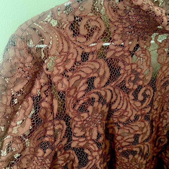 Aritzia Wilfred High Neck Turtle Neck Lace Blouse, Size Large, Red/Crimson, NWOT - Picture 2 of 3